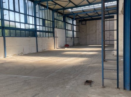 Pronájem komerčního objektu, sklad, 400 m²