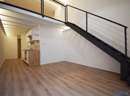 Pronájem bytu, 3+kk, 70 m²