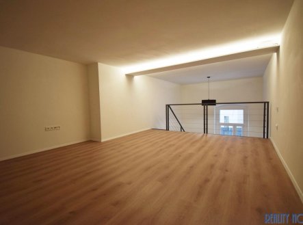 Pronájem bytu, 3+kk, 70 m²