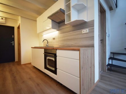 Pronájem bytu, 2+1, 53 m²