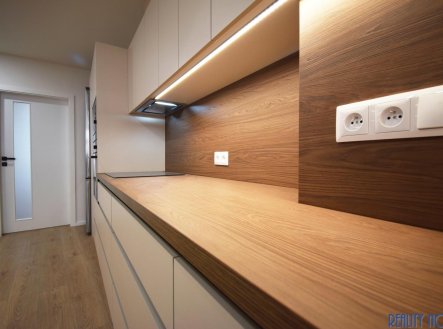 Pronájem bytu, 3+kk, 86 m²