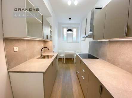 Pronájem bytu, 2+kk, 50 m²
