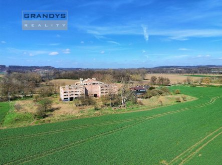 Prodej pozemku pro komerční výstavbu, 42 524 m²