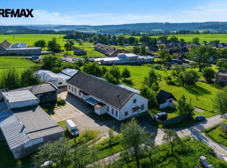 Pronájem skladu, 1 380 m²