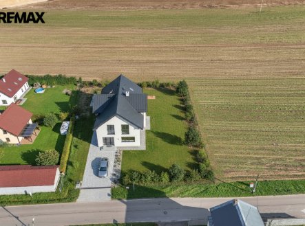 Prodej pozemku pro bydlení, 1 671 m²