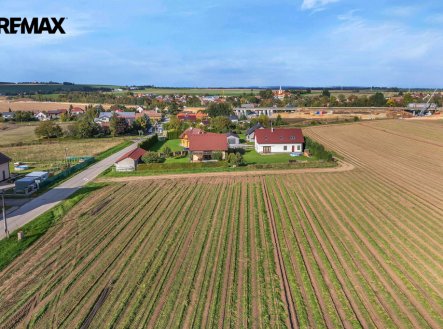 Prodej pozemku pro bydlení, 1 671 m²