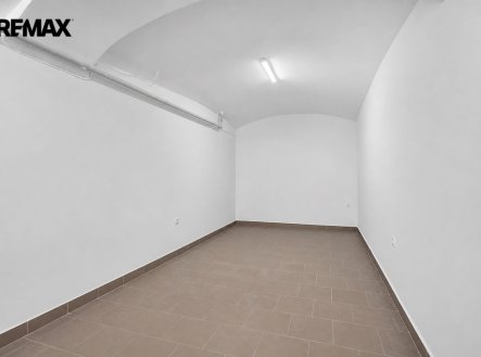 Pronájem obchodní prostory, 78 m²
