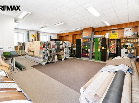 Prodej obchodní prostory, 330 m²