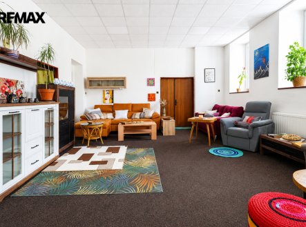 Prodej obchodní prostory, 330 m²