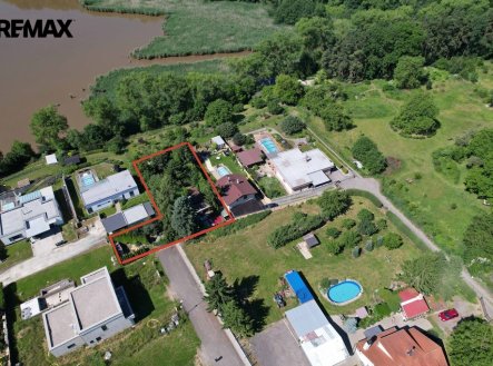 Prodej pozemku pro bydlení, 713 m²