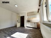 Pronájem bytu, 1+kk, 27 m²