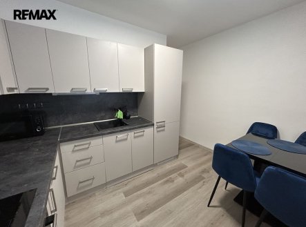 Pronájem bytu, 4+1, 96 m²