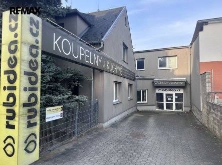 Pronájem obchodní prostory, 407 m²