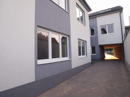 Pronájem bytu, 1+kk, 29 m²
