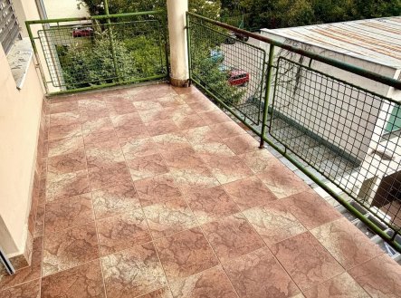 Pronájem bytu, 1+1, 61 m²