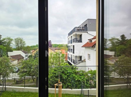 Pronájem bytu, 1+kk, 32 m²