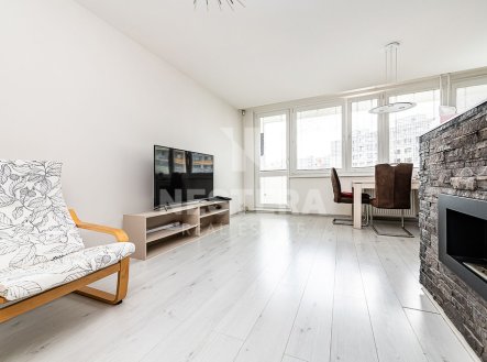 Pronájem bytu, 3+kk, 82 m²