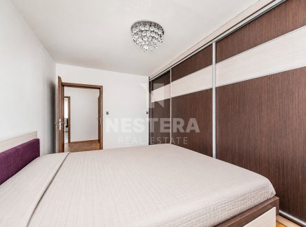 Pronájem bytu, 3+kk, 82 m²
