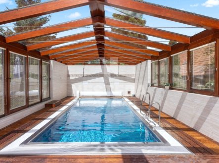 Prodej domu/vily, 444 m²