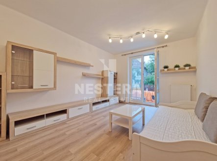 Pronájem bytu, 2+1, 46 m²