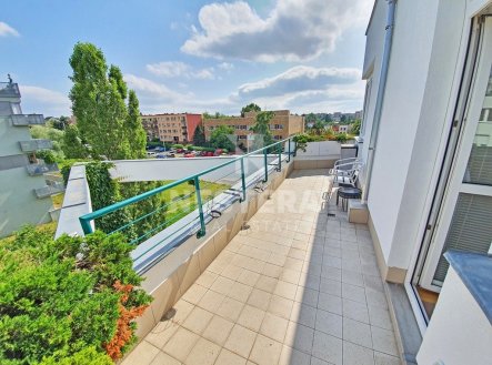 Pronájem bytu, 3+1, 100 m²