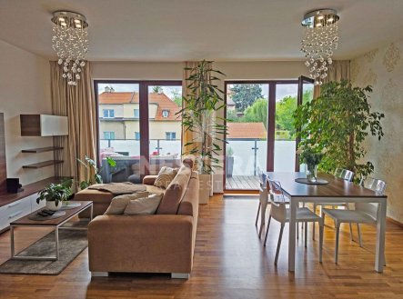 Pronájem bytu, 3+kk, 97 m²