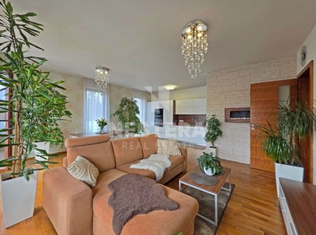 Pronájem bytu, 3+kk, 97 m²