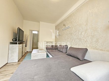Pronájem bytu, 2+1, 44 m²