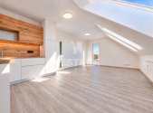 Pronájem bytu, 2+kk, 44 m²