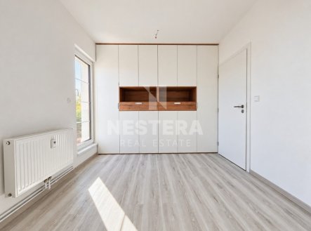 Pronájem bytu, 2+kk, 44 m²