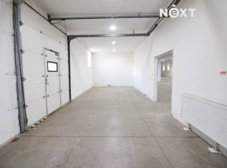 Pronájem komerčního objektu, sklad, 1 337 m²