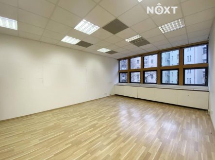 Pronájem kanceláře, 104 m²