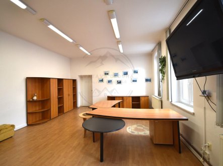 Pronájem kanceláře, 81 m²