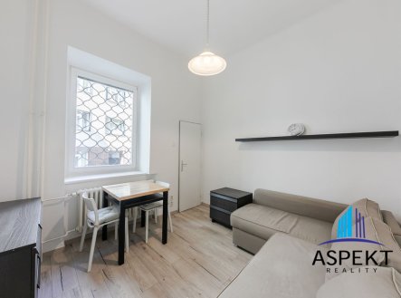 Pronájem bytu, atypický, 17 m²