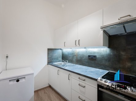 Pronájem bytu, 2+1, 70 m²