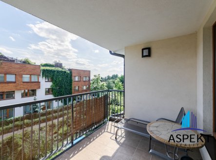 Pronájem bytu, 2+kk, 65 m²