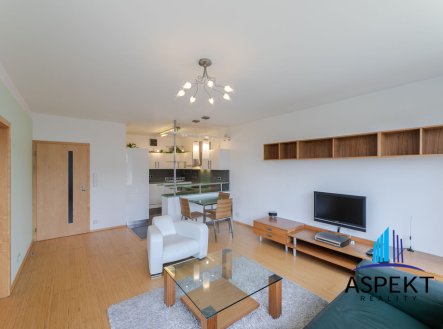 Pronájem bytu, 2+kk, 65 m²
