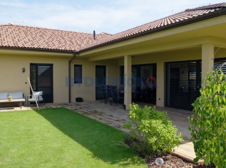 Prodej domu/vily, 219 m²
