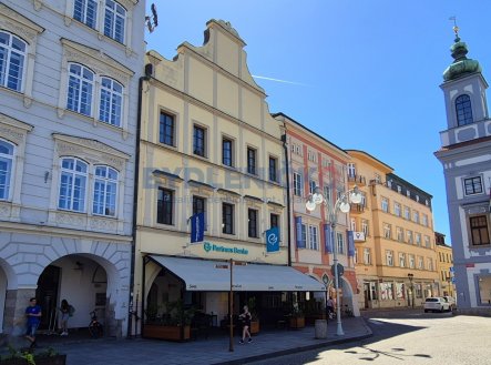 Pronájem kanceláře, 90 m²