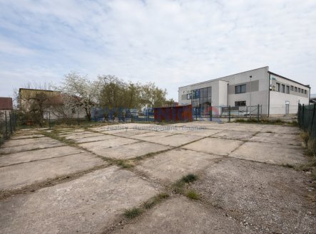 Pronájem komerčního objektu, jiný, 357 m²