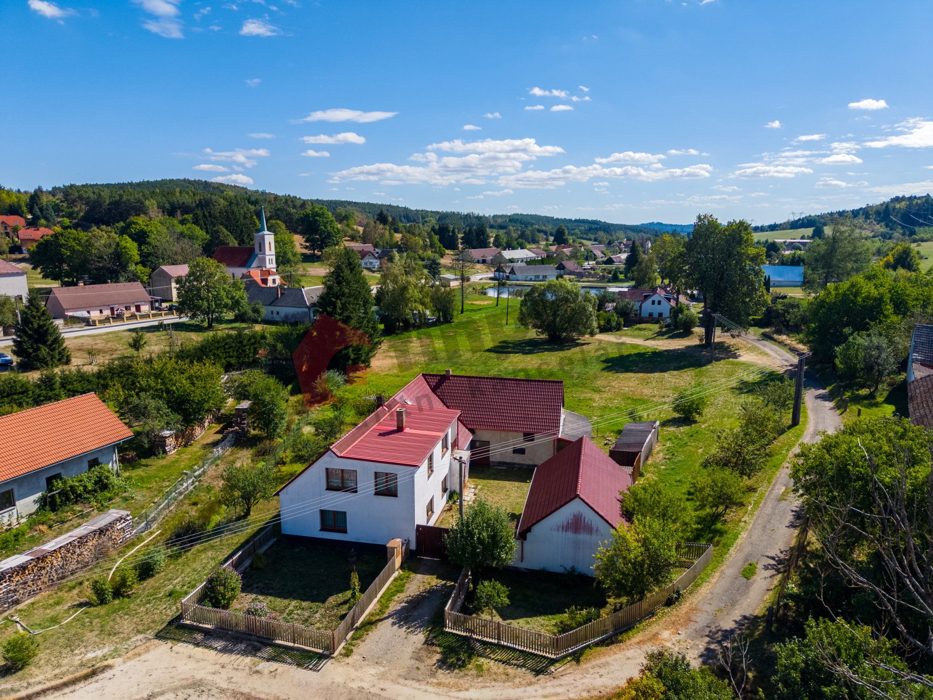 Prodej rodinného domu 5+1, 250 m², pozemek 927 m² - Valtínov