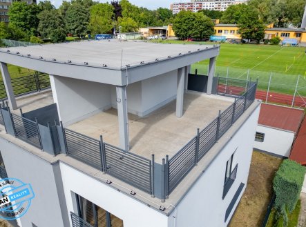 Pronájem bytu, 3+kk, 73 m²