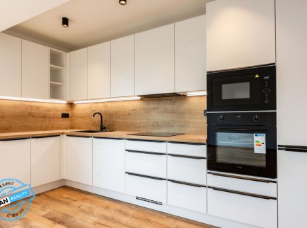 Pronájem bytu, 3+kk, 73 m²