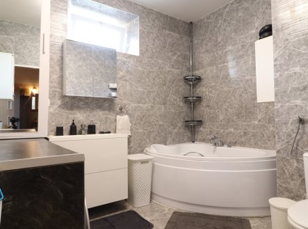 Prodej bytu, 4+1, 98 m²