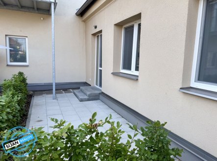 Pronájem bytu, 3+kk, 56 m²
