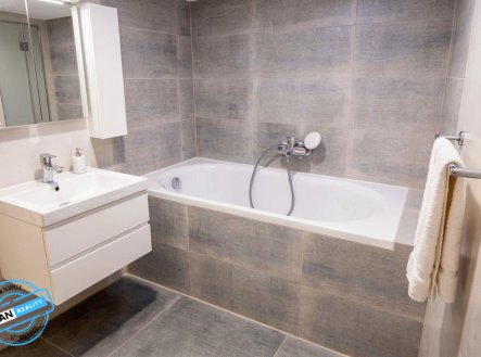 Prodej bytu, 3+kk, 72 m²