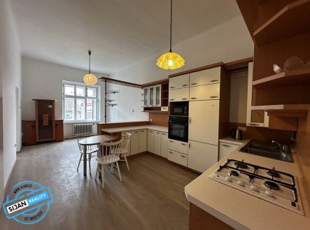 Pronájem bytu, 3+kk, 84 m²