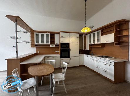 Pronájem bytu, 3+kk, 84 m²