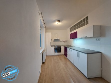 Pronájem bytu, 3+1, 80 m²