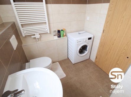 Pronájem bytu, 1+kk, 32 m²